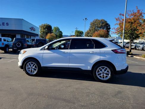 Used 2024 Ford Edge SEL image 2