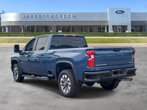 Used 2026 Chevrolet Silverado 2500 Custom w/ Custom Value Package AWD/4WD image 3