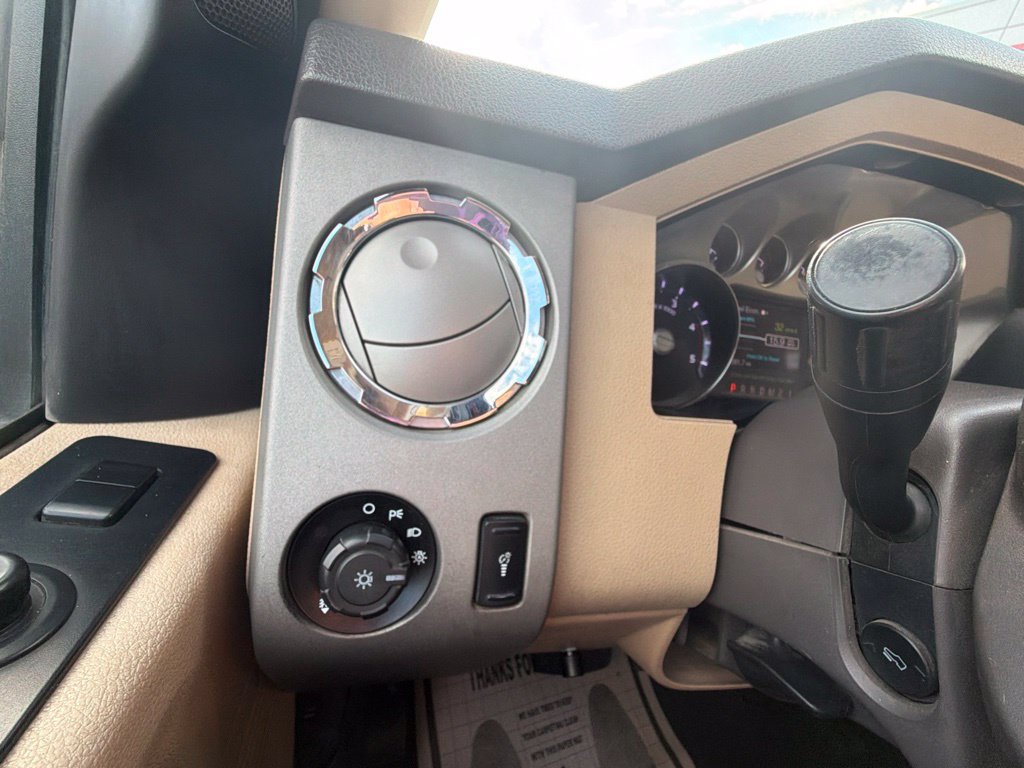 Used 2014 Ford F250 Lariat w/ Lariat Ultimate Package AWD/4WD image 14