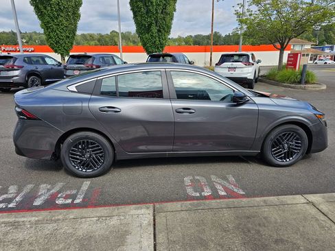 New 2026 Nissan Sentra SV w/ Floor Mat Package FWD image 4