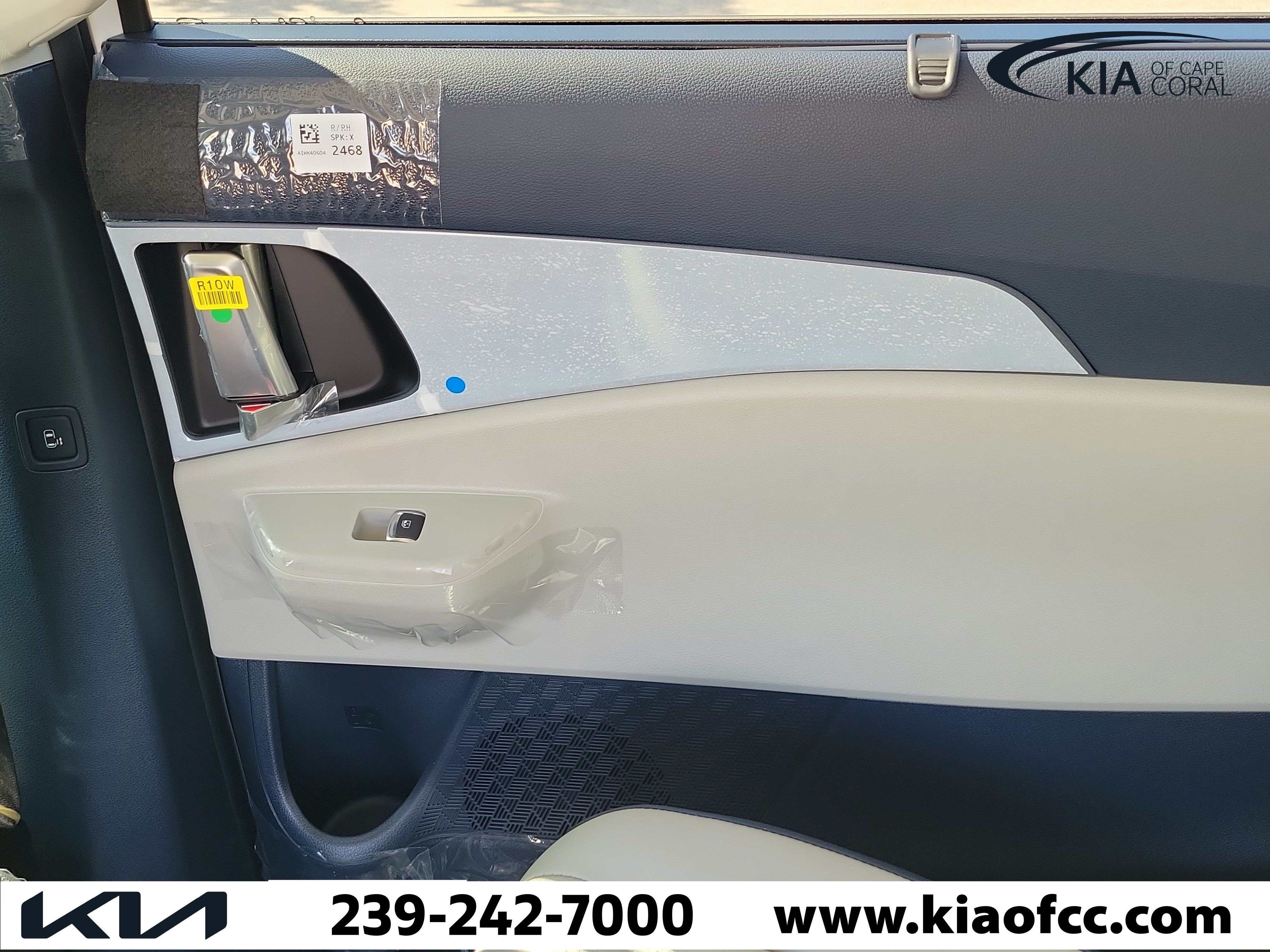 New 2027 Kia Carnival SX FWD image 15