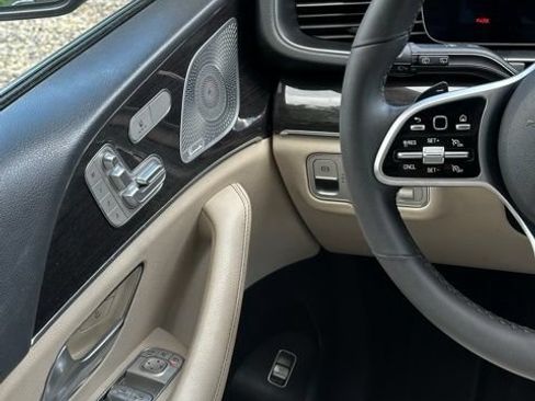 Used 2020 Mercedes-Benz GLE 350 4MATIC image 29