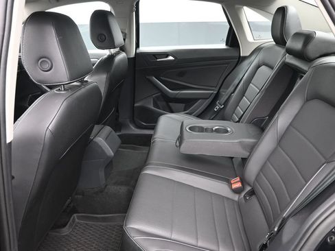 Used 2024 Volkswagen Jetta SE FWD image 23