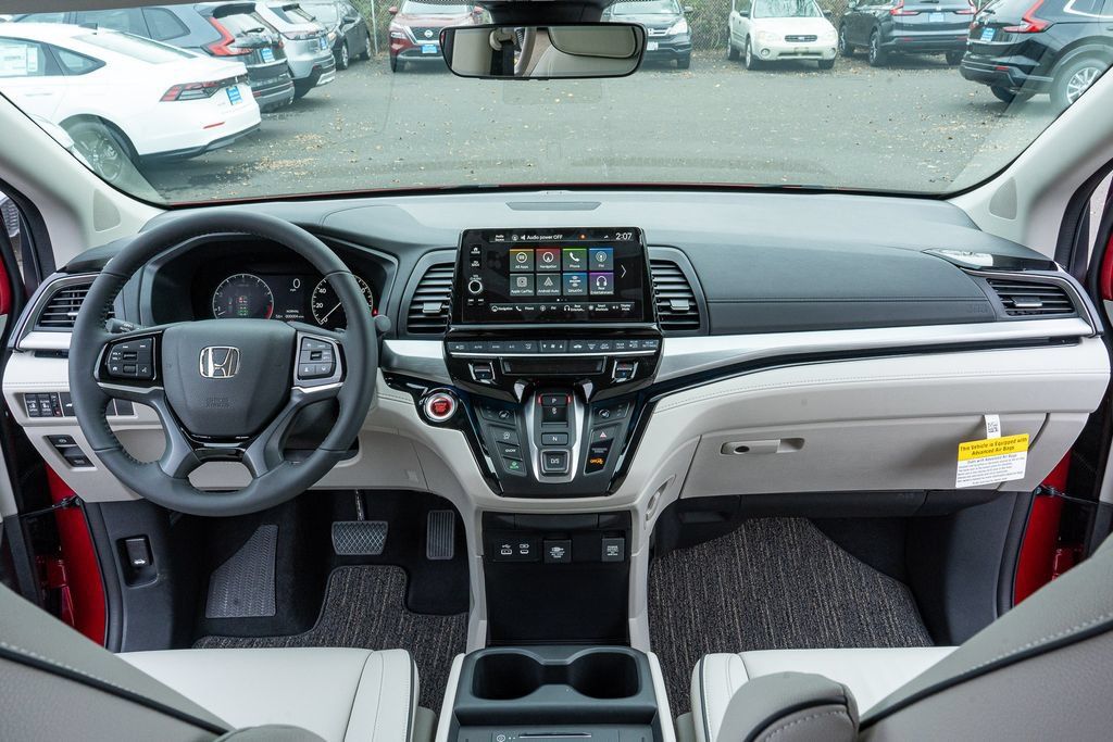 New 2026 Honda Odyssey Touring image 18