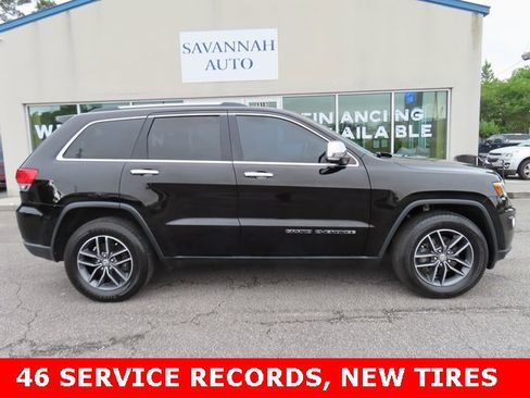 Used 2018 Jeep Grand Cherokee Limited w/ Luxury Group II image 2