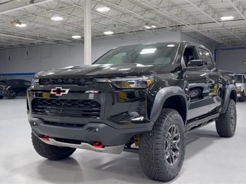 New 2026 Chevrolet Colorado ZR2 w/ Technology Package image 18