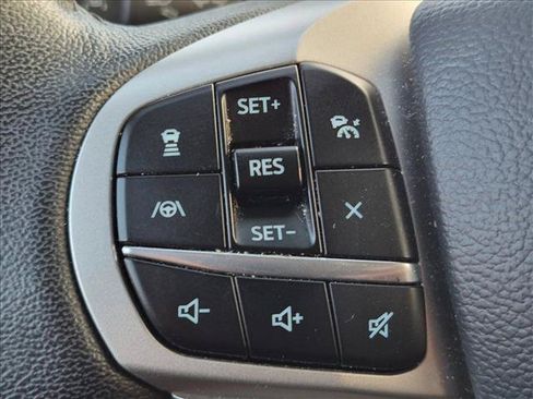 Certified 2021 Ford Explorer XLT w/ Equipment Group 202A AWD/4WD image 15
