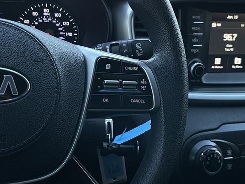 Used 2020 Kia Sorento LX image 14