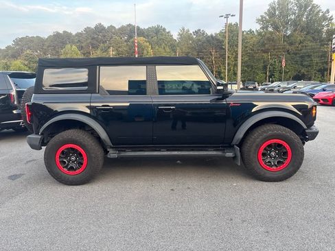 Used 2022 Ford Bronco Outer Banks w/ Sasquatch Package AWD/4WD image 8