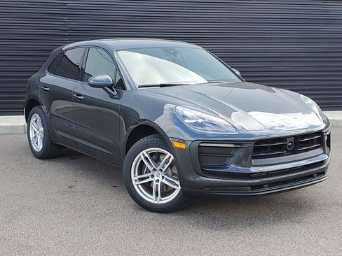 Used 2025 Porsche Macan image 9