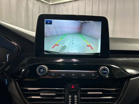 Used 2025 Ford Escape ST-Line image 17