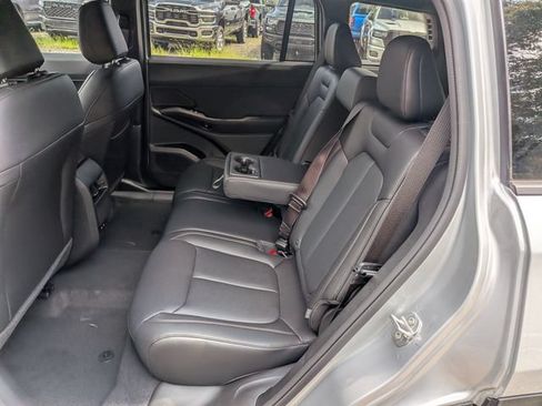 New 2026 Jeep Cherokee Limited AWD/4WD image 13