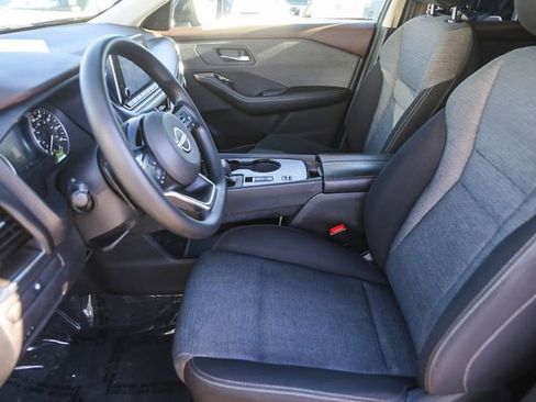 Used 2022 Nissan Rogue SV image 19