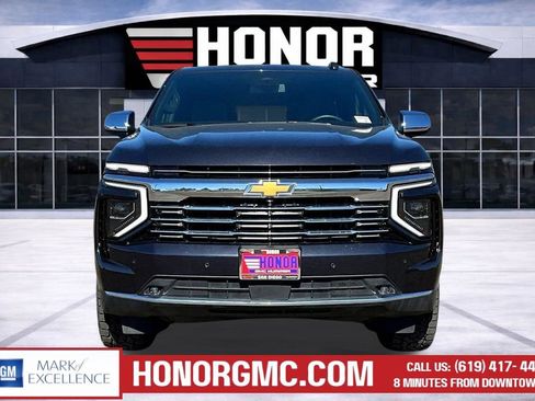 Used 2025 Chevrolet Tahoe Premier image 2