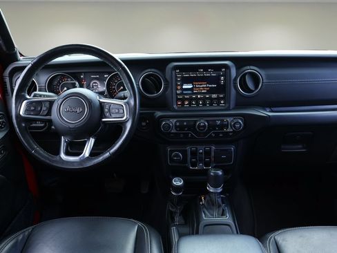 Used 2020 Jeep Gladiator Overland AWD/4WD image 13