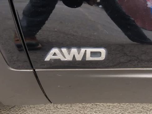 Used 2019 Kia Sorento LX image 9