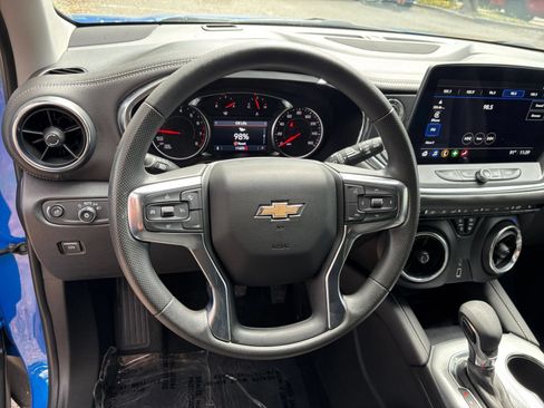 Used 2026 Chevrolet Blazer LT FWD image 23