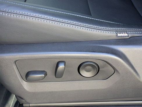 Certified 2025 Chevrolet Silverado 2500 Custom w/ Custom Value Package image 26