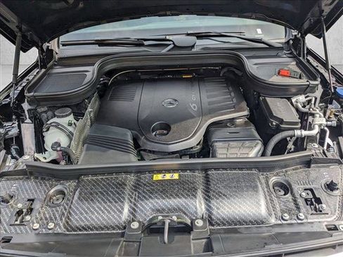 Certified 2025 Mercedes-Benz GLS 450 4MATIC image 21