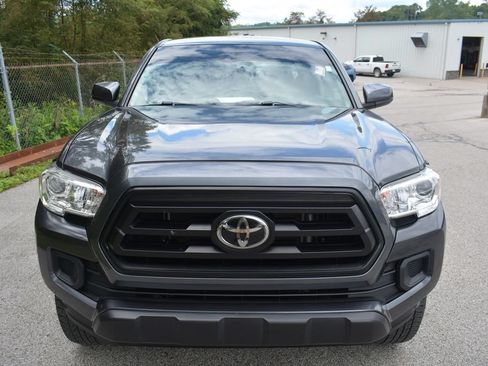 Used 2021 Toyota Tacoma SR AWD/4WD image 2
