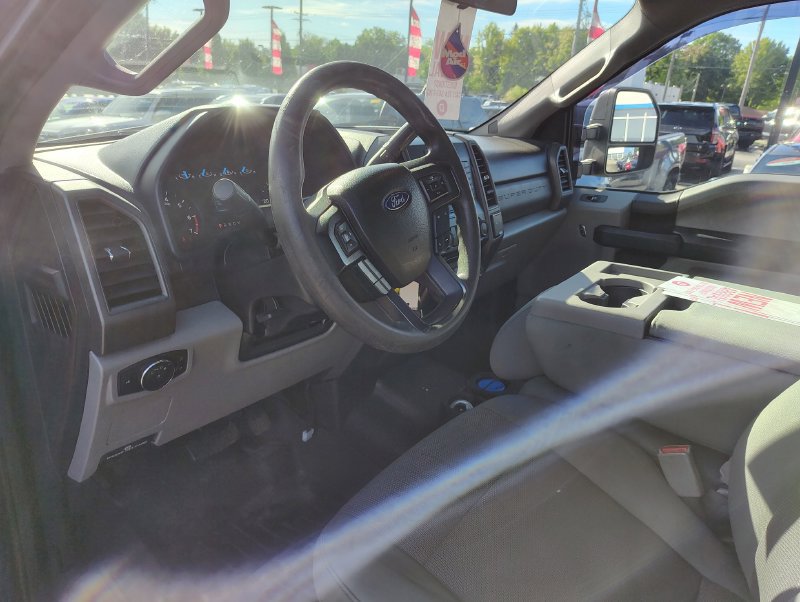 Used 2017 Ford F250 XL w/ STX Appearance Package AWD/4WD image 11