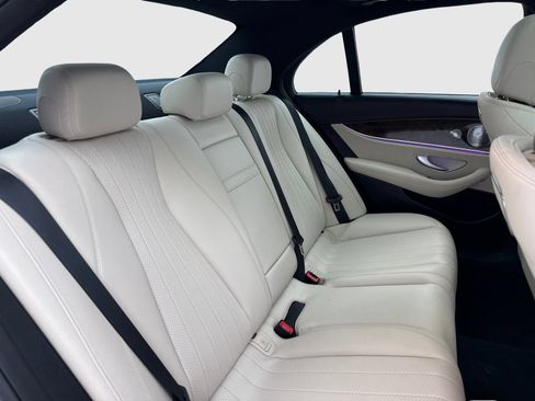 Used 2019 Mercedes-Benz E 450 4MATIC Sedan w/ Premium Package image 44
