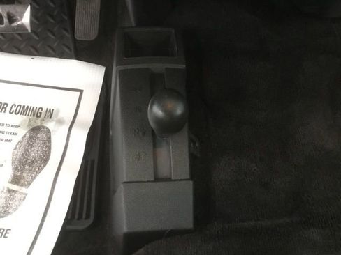 Used 2010 Chevrolet Silverado 1500 LS image 29