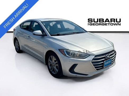 Used 2017 Hyundai Elantra SE FWD image 1