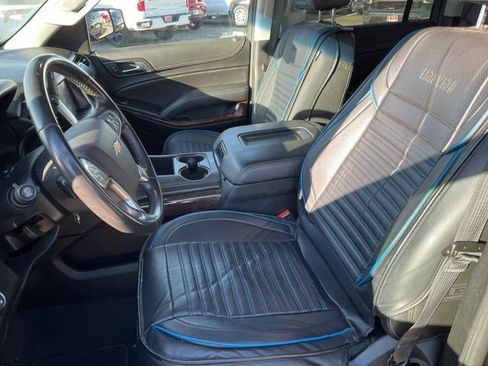 Used 2019 Chevrolet Suburban LT image 25