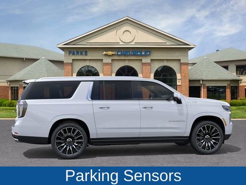 New 2026 Chevrolet Suburban High Country image 7