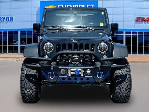 Used 2017 Jeep Wrangler Sport AWD/4WD image 2