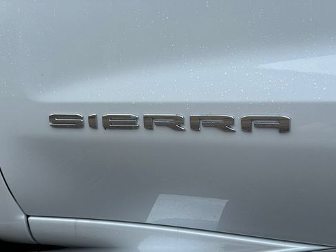 New 2026 GMC Sierra 1500 SLT w/ SLT Premium Plus Package AWD/4WD image 10