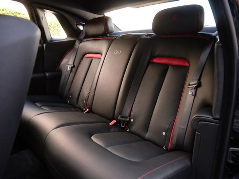 Used 2022 Rolls-Royce Ghost Black Badge image 8