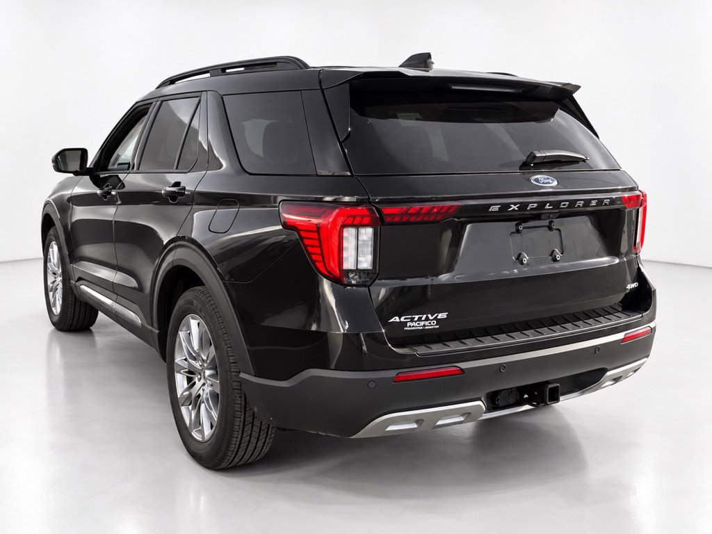 Used 2025 Ford Explorer Active w/ Active Comfort Package AWD/4WD image 5