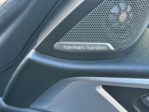 Used 2025 BMW i4 eDrive40 w/ M Sport Package image 19