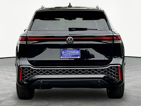 New 2026 Volkswagen Tiguan SE R-Line image 5