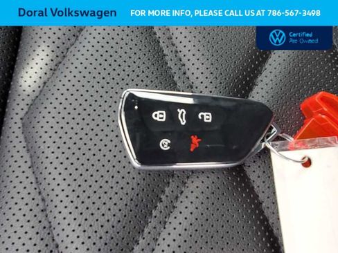 Certified 2024 Volkswagen Atlas Cross Sport SE FWD image 32