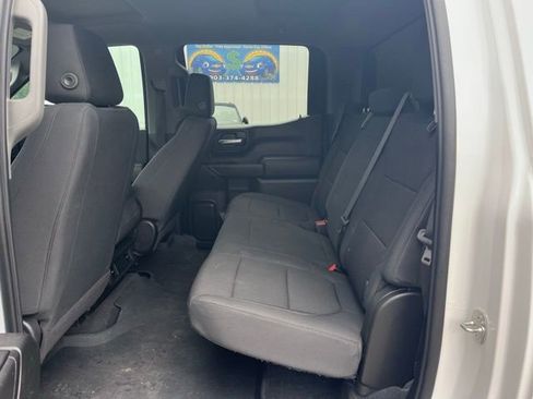 Used 2020 Chevrolet Silverado 1500 Custom w/ Custom Value Package AWD/4WD image 11