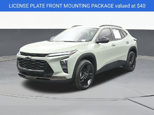 Used 2026 Chevrolet Trax ACTIV w/ Driver Confidence Package FWD image 3
