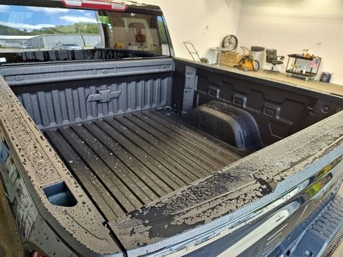 New 2026 Chevrolet Silverado 1500 Custom Trail Boss w/ Midnight Edition AWD/4WD image 29