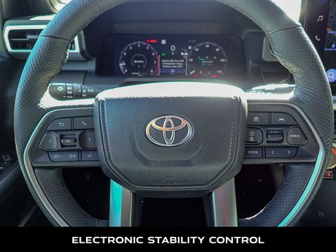 Used 2024 Toyota Tacoma TRD Off-Road image 12