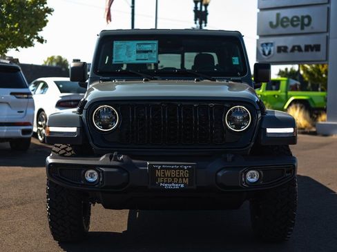 New 2025 Jeep Gladiator Willys image 5