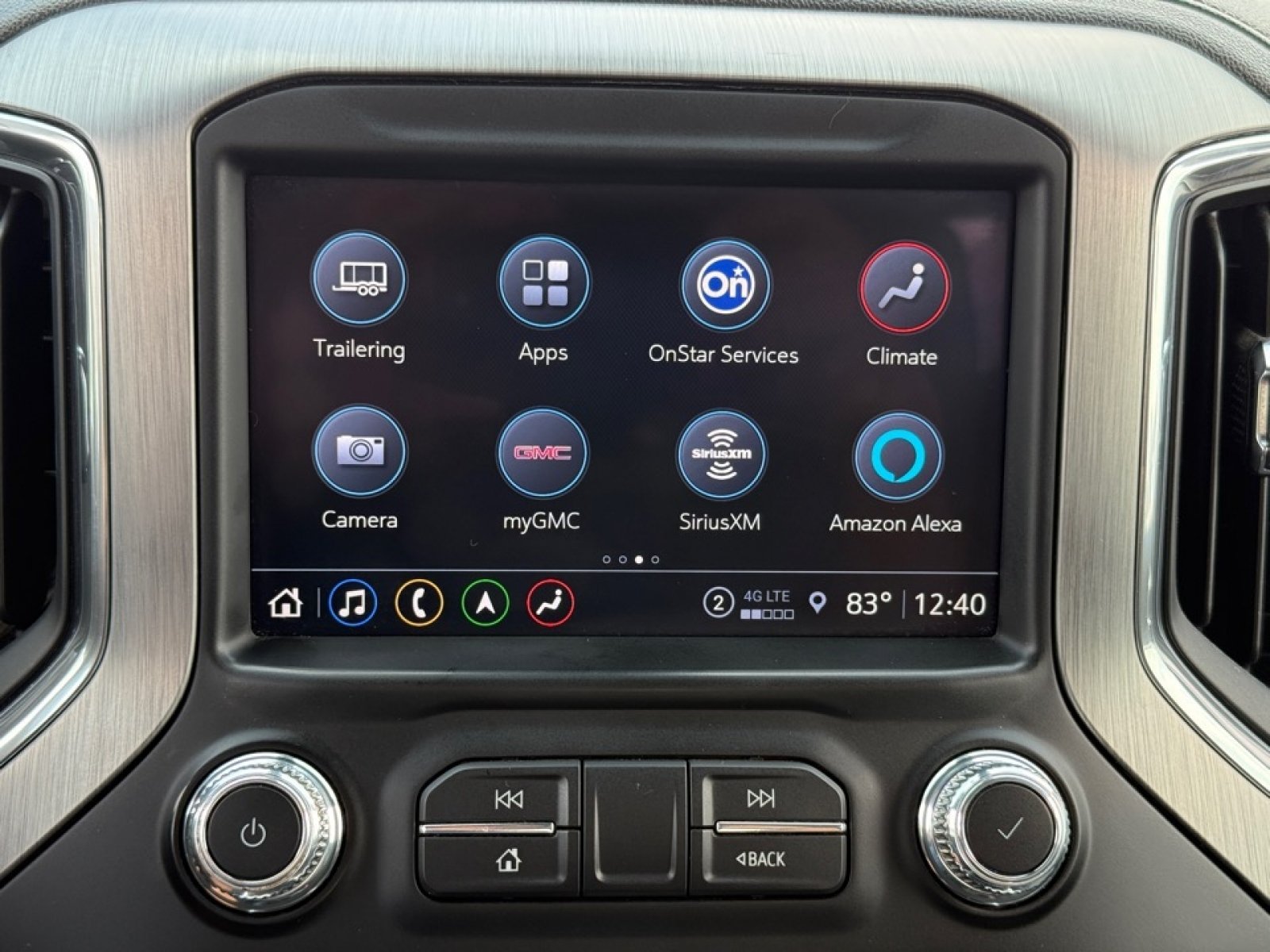 Used 2023 GMC Sierra 2500 Denali w/ Denali Black Diamond Edition AWD/4WD image 17