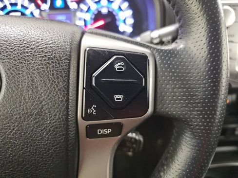 Used 2018 Toyota 4Runner SR5 AWD/4WD image 20
