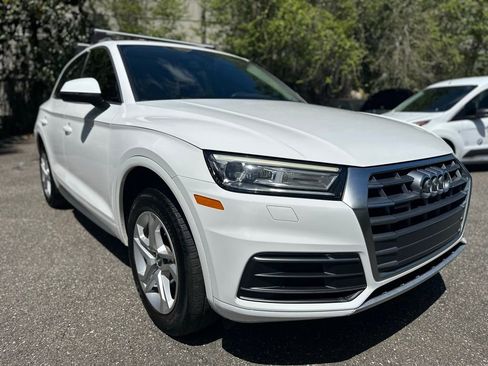 Used 2019 Audi Q5 2.0T Premium w/ Convenience Package image 2