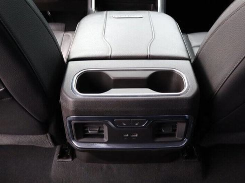 Used 2024 GMC Sierra 3500 Denali w/ Denali Reserve Package image 23