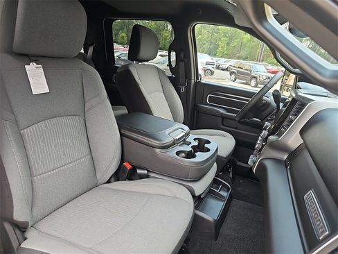 New 2024 RAM 2500 Big Horn w/ Heated Seats & Wheel Group image 10