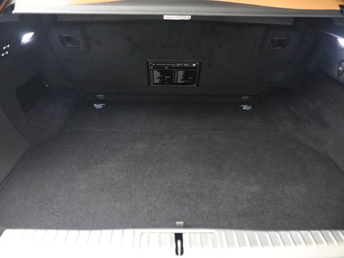 Certified 2025 Ferrari Purosangue AWD/4WD image 36