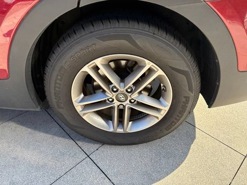 Used 2017 Hyundai Santa Fe Sport FWD image 20