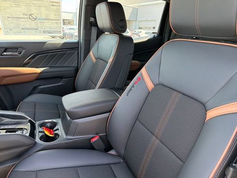 New 2026 GMC Canyon AT4 AWD/4WD image 19
